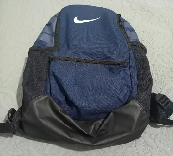 Mochila Nike Brasilia Backpack M - 24 Litros