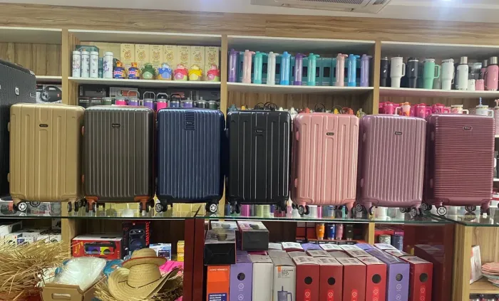 Promoção Mala de Bordo 10kg com Rodas 360 e Trava de segurança. Várias cores disponíveis