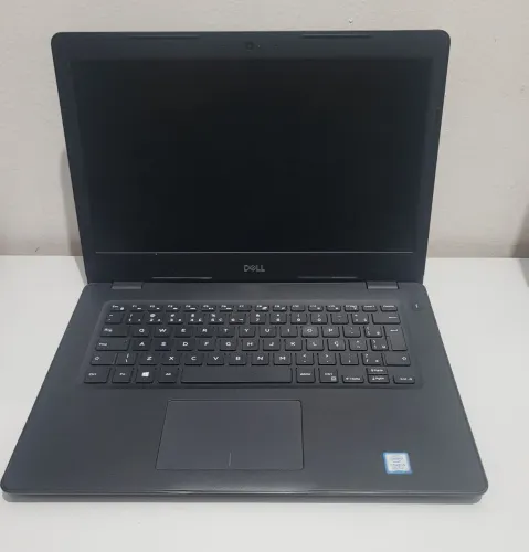 Notebook da dell i5 de oitava geração, 8gb de memória, hd ssd de 240gb.
