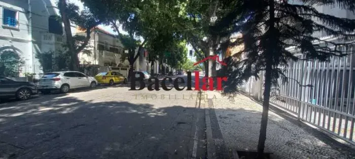 Apartamento : Padrão / Residencial / Tijuca