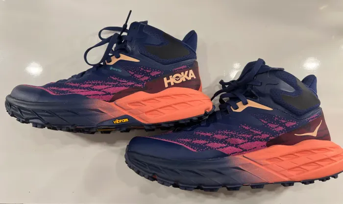 HOKA BOTA TREKKING SPEEDGOAT 38