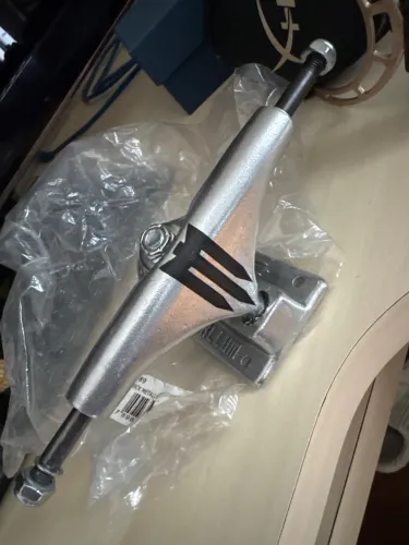 Truck Metallum Silver 129mm (unidade)