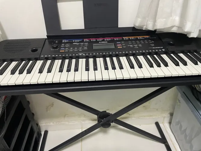 TECLADO YAMAHA SEMINOVO