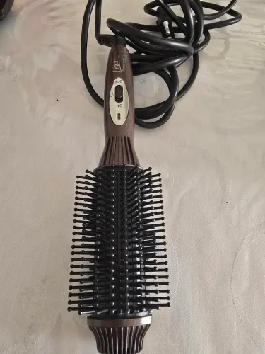Escova Eletrica - Alisa modela e da volume