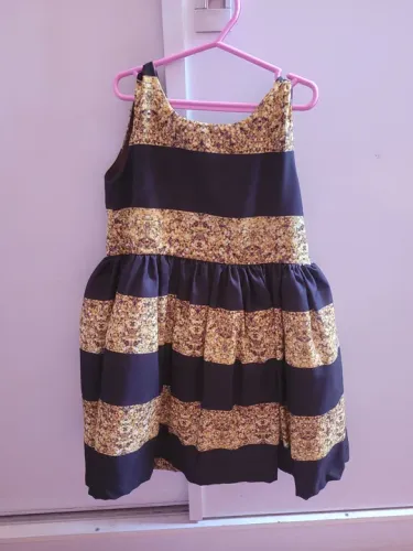 Fantasia Vestido LoL infantil listrado dourado e preto LOL King Bee