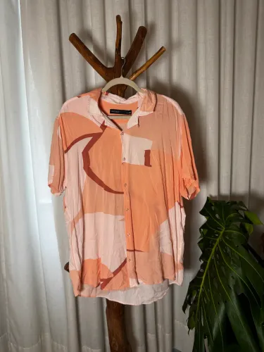Camisa de botão