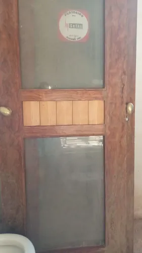 Porta impecável com fechadura  PREÇO POR UNIDADE 