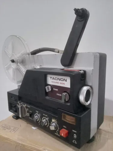 Projetor Super 8 Tacnon 606