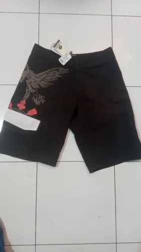 BERMUDA GAVIÕES DA FIEL BOMACHE NA ETIQUETA