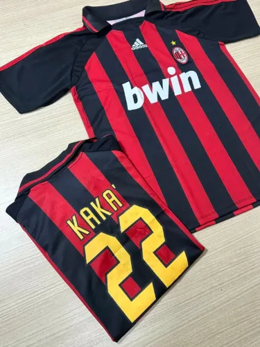 Camisa Retrô Milan Kaká 2006/07 - Away Vinho Champions League