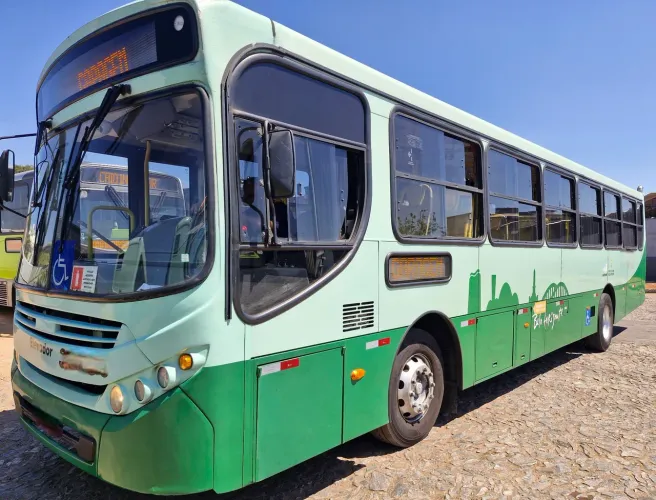 CAIO APACHE VIP MERCEDES-BENZ
