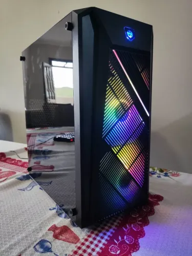 Pc gamer Ryzen 3 2200G 16gb Ram ssd240gb