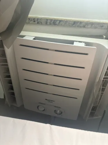 Ar condicionado Springer Midea de janela.