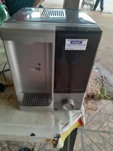 Bebedouro Purificador de água 