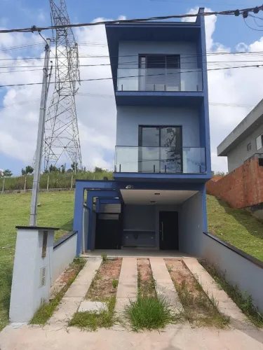 Casa a venda em Cotia, Loteamento Terra Nobre II.