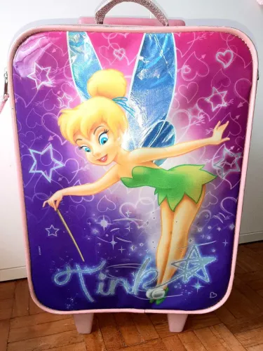 Mochila infantil de rodinhas. Mala rosa Disney fadinha Sininho Tinker Bell. 