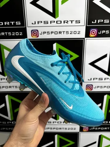 Chuteira Nike tamanho 39