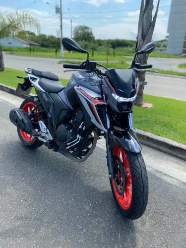 Yamaha FZ25 250 Fazer Connected 2026