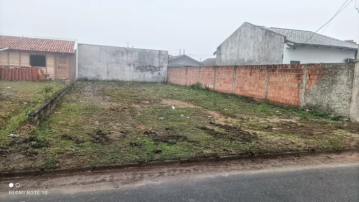 Vende-se terreno em Araquari