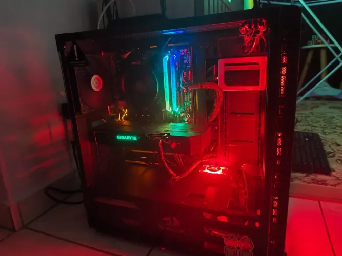 Pc Gamer Ryzen 5 1600 16GB GTX 1650/ Troco séries S