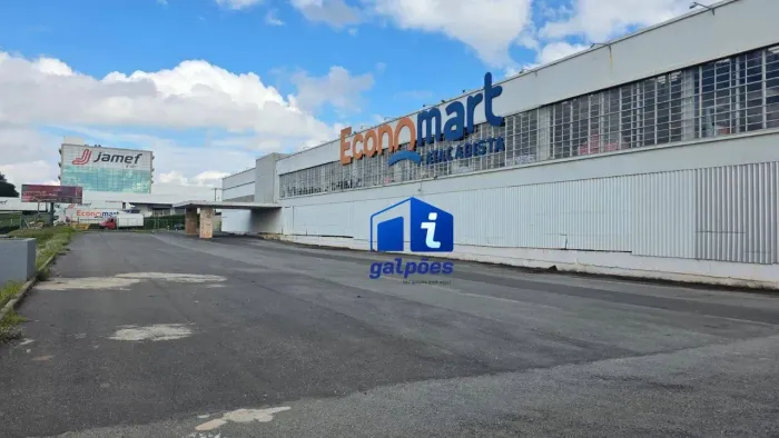 Galpão com 2.200 m² mais pátio na Rodovia BR 381 em Contagem-MG