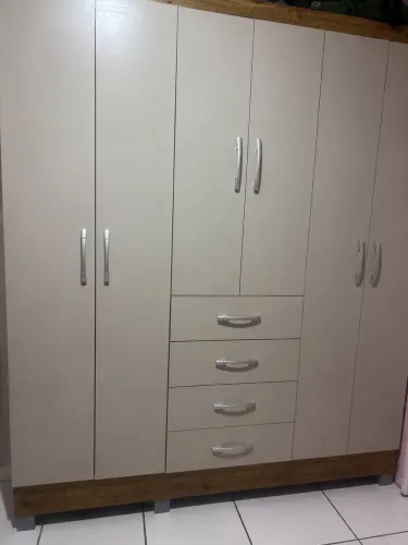 Guarda roupa 6 portaMDF