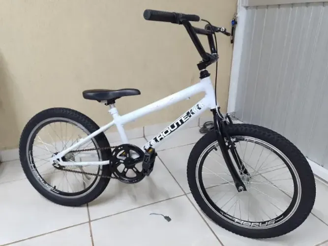 Bicicleta aro 20 cor branca - BMX