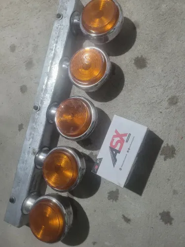 Peças com 1 mês de uso.