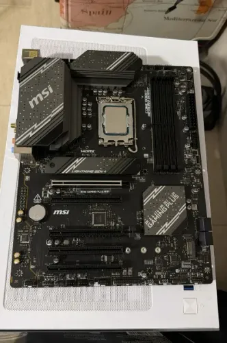 Placa-Mãe MSI B760 Gaming Plus, ATX, DDR5, Wi-Fi, Preto - B760 GAMING PLUS WIFI