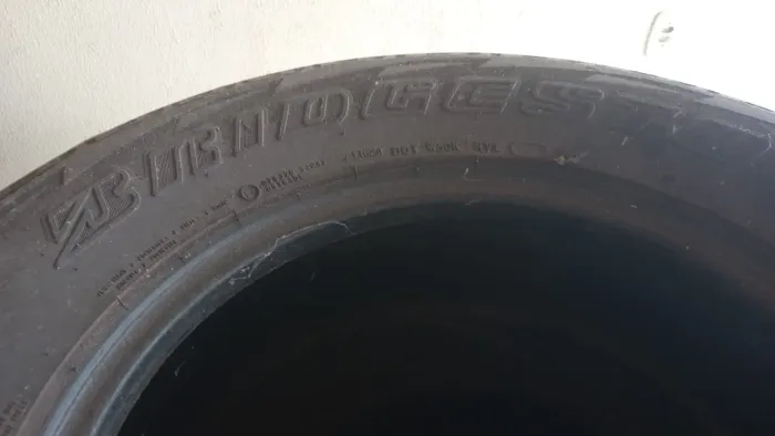 Pneus bridgestone dueler 255 70 r16