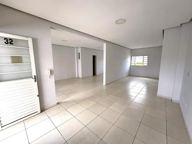 Aluga-se Sala Comercial no Setor Campinas, Av. Alberto Miguel, 32 e 33