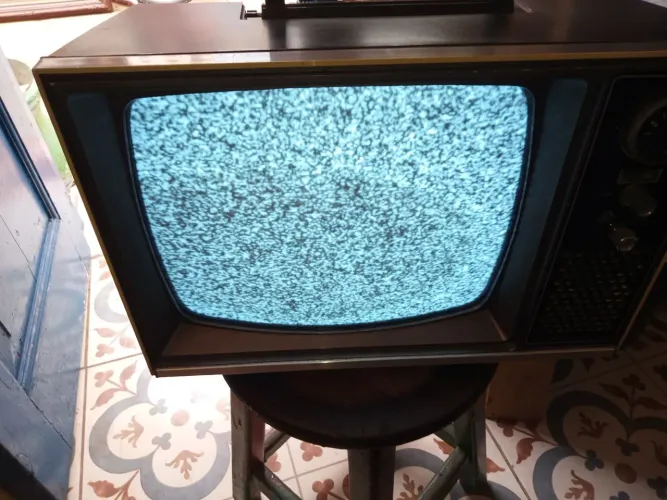 Televisão antiga