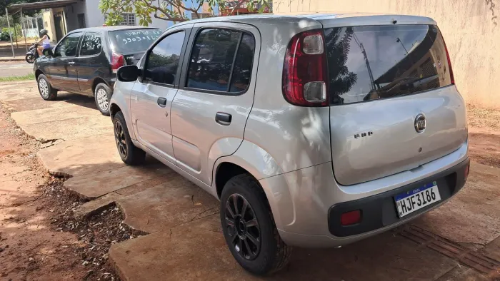 Fiat Uno Vivace 1.0 EVO Fire Flex 8V 3P 2012