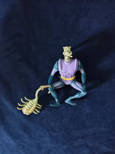 Boneco The Invader Mask Animated Series - anos 90