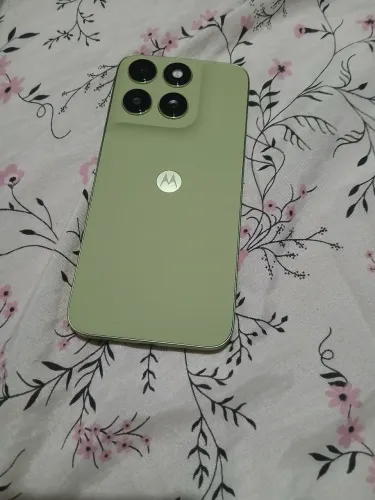 Vendo Motorola g67 novo lacrado nunca foi usado lindo moderno