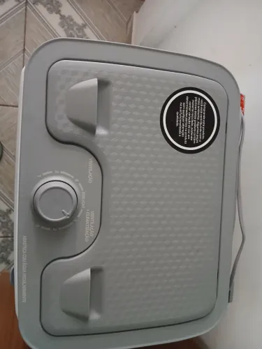 Vende se uma climatizador de residência novinho