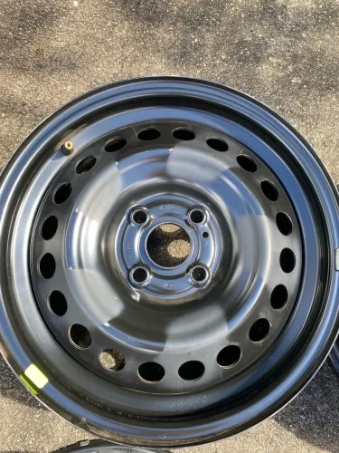 Roda ferro Hyundai hb20 aro 15 usada R$220 cada