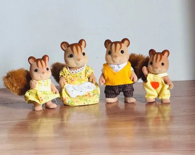 Família de Esquilos Sylvanian Families