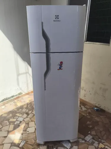 Geladeira Eletrolux