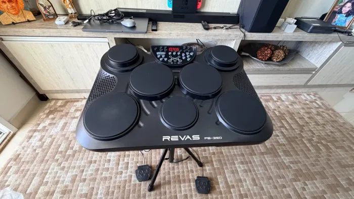 Bateria Eletrônica Revas PB-350 + Estante + Bag + Pedais - Kit Completo