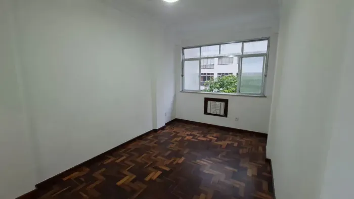 Imóvel para aluguel tem 30 metros quadrados com 1 quarto em Copacabana - Rio de Janeiro -
