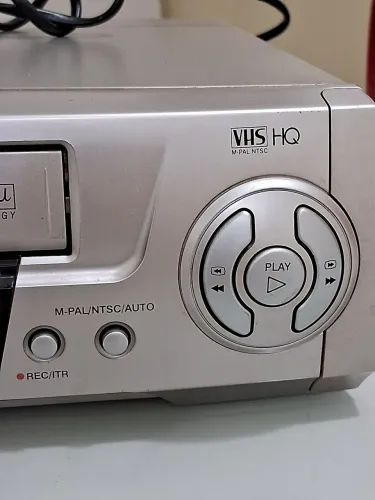 Vídeo cassete toshiba