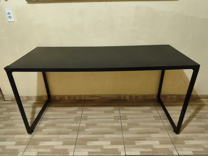 Escrivaninha Trevalla Kuadra Me150-E10 Industrial 150cm Preto Onix 150X60X75cm