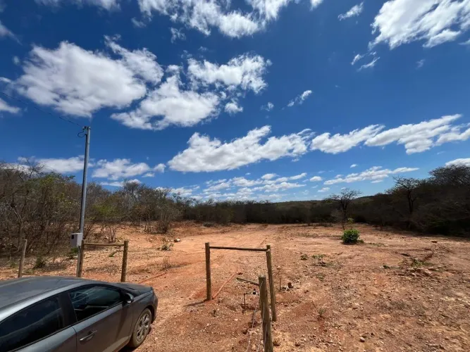 Chácara 5.000m² no Recanto dos Ipês - Água e Energia - 12km de Montes Claros
