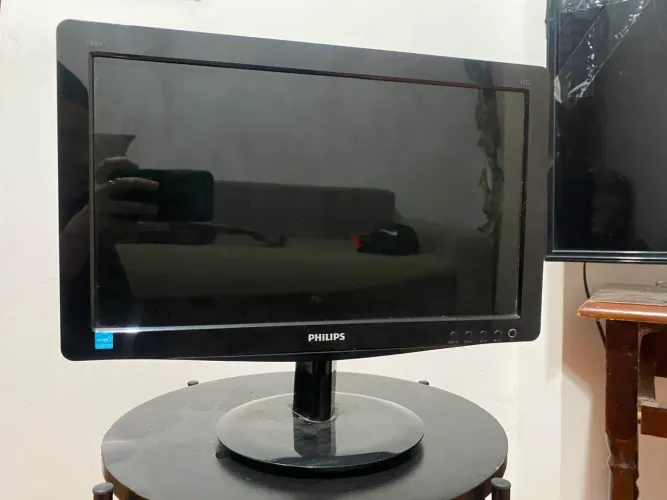 Monitor 100 reais