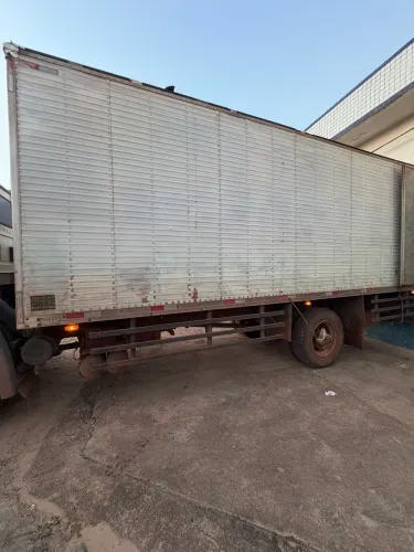 Volkswagen Van 1.6 MI (furgão) 2002