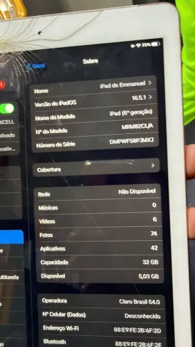 Vendo iPad 6ª Geração com 32GB de armazenamento, funcionando perfeitamente.