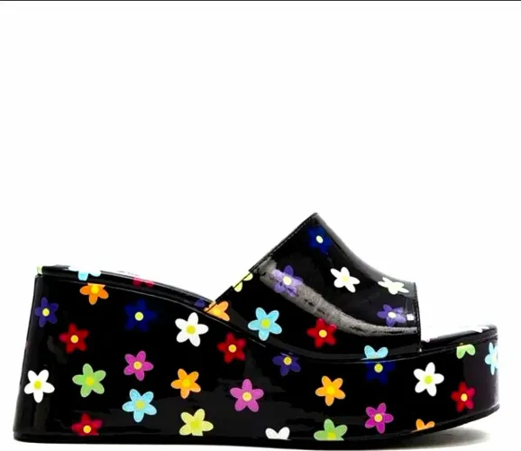 Tamanco plataforma florido (Shein)