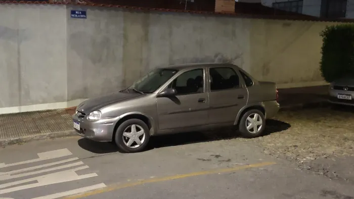 Chevrolet Corsa Sedan Super/ Classic 1.6 MPFI 8V 4 2004