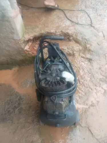 Compressor de ar para pintura com cilindro em perfeito estado, parau de funcionar,